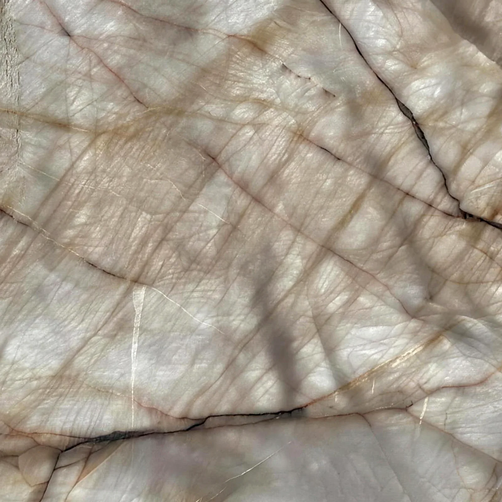 Cristallo quartzite slab